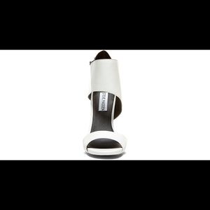 steve madden maitai white leather sandals